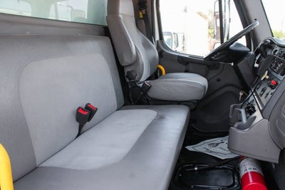 2020 Freightliner M2 106