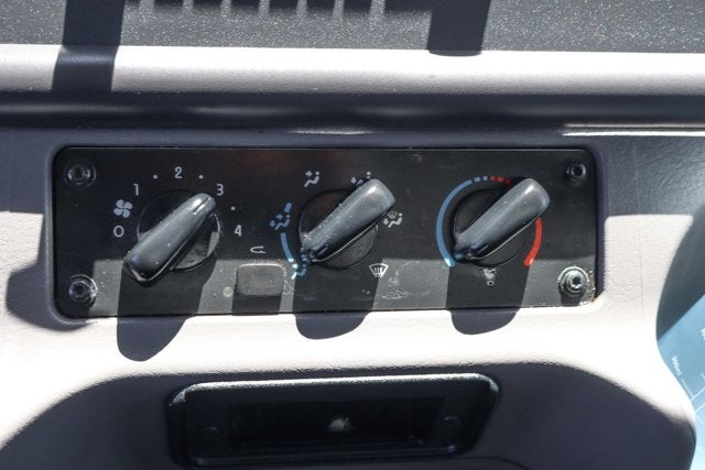 2023 Freightliner M2 106