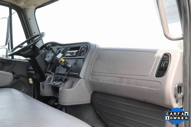 2018 Freightliner M2 106