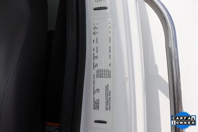 2018 Freightliner M2 106