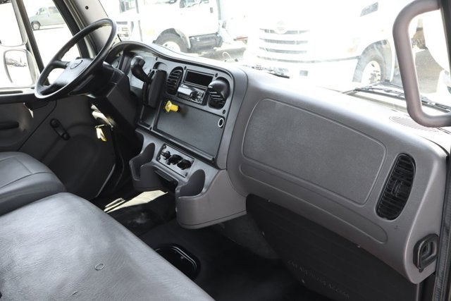 2020 Freightliner M2 106