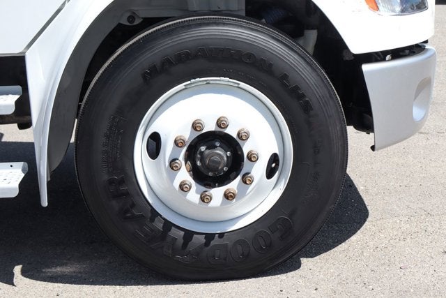 2020 Freightliner M2 106