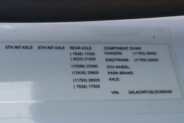 2020 Freightliner M2 106