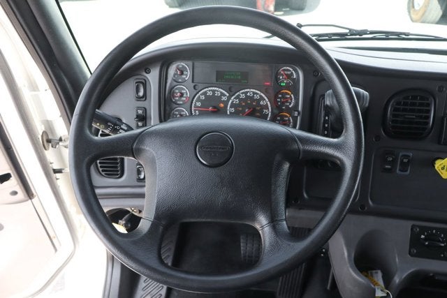 2022 Freightliner M2 106