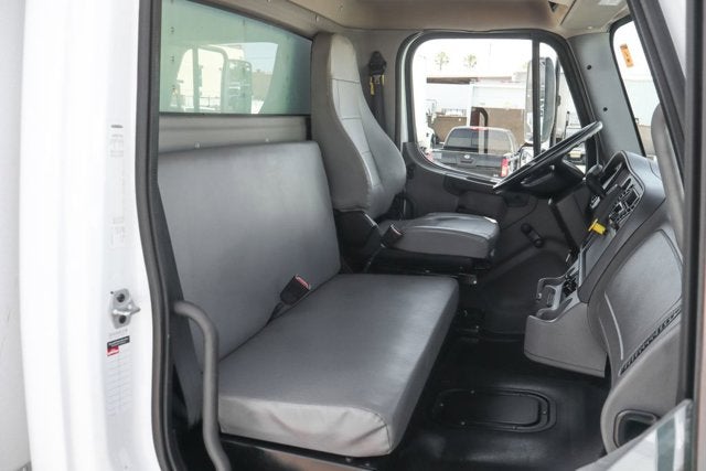 2022 Freightliner M2 106