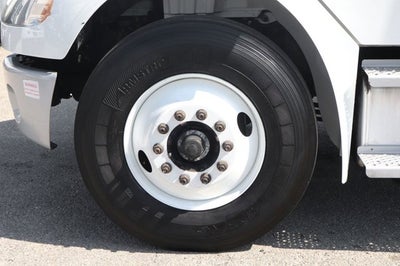 2022 Freightliner M2 106