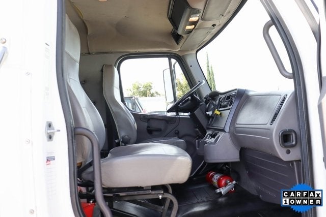 2018 Freightliner M2 106