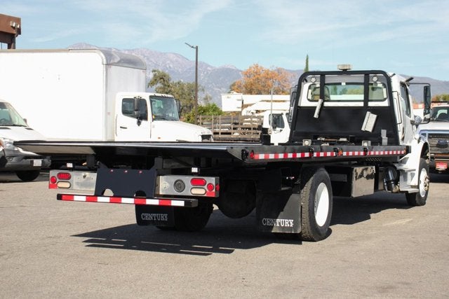 2015 Freightliner M2 106