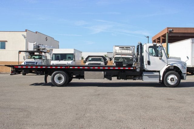 2015 Freightliner M2 106