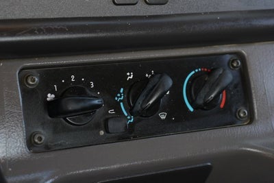 2015 Freightliner M2 106