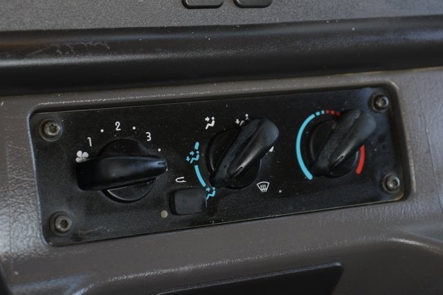 2015 Freightliner M2 106