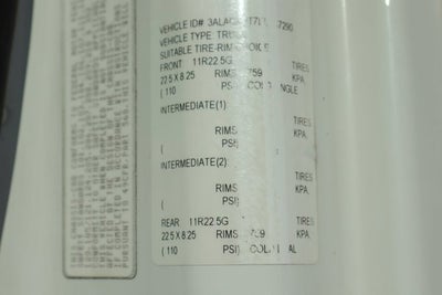 2014 Freightliner M2 106 MD