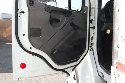 2014 Freightliner M2 106 MD