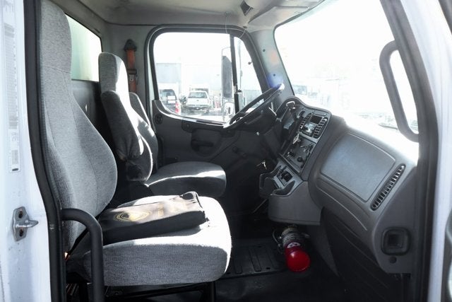 2014 Freightliner M2 106 MD