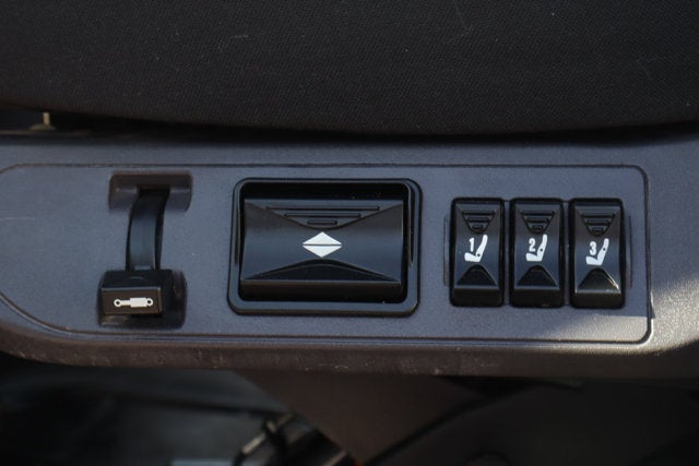 2021 Freightliner M2 106 MD