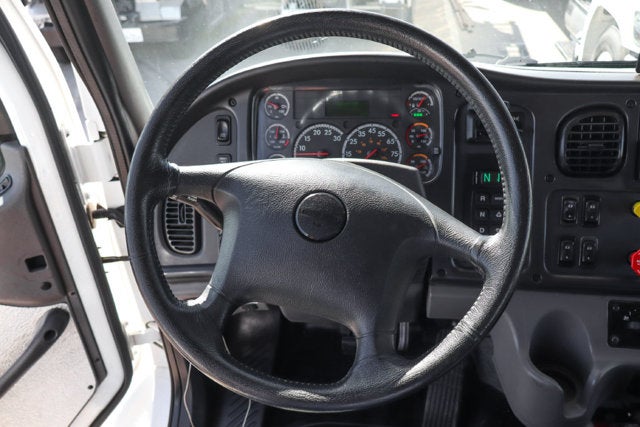 2021 Freightliner M2 106 MD