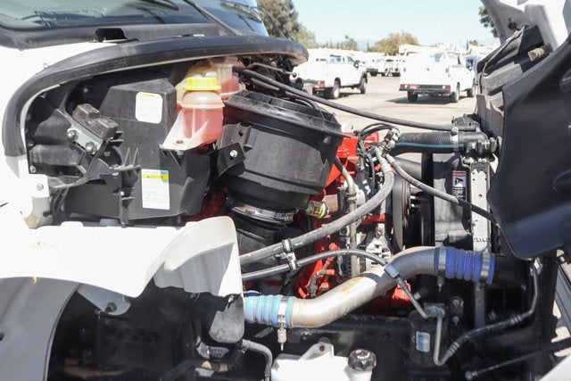 2021 Freightliner M2 106