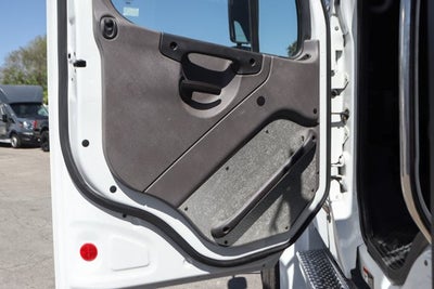 2021 Freightliner M2 106