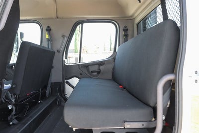 2021 Freightliner M2 106
