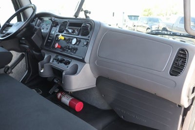 2021 Freightliner M2 106