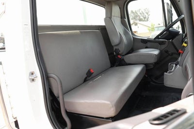 2017 Freightliner M2 106