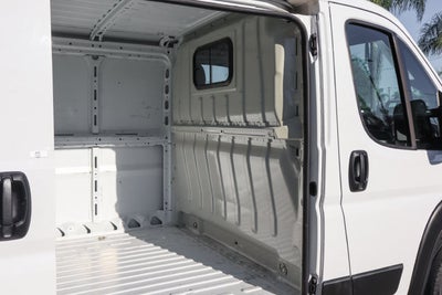 2025 RAM ProMaster 2500 Base