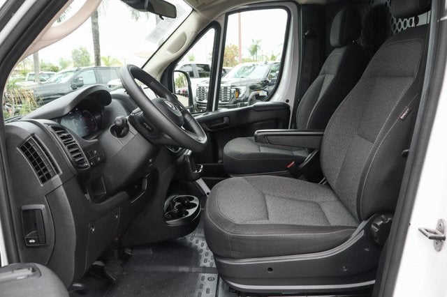 2025 RAM ProMaster 2500 Base