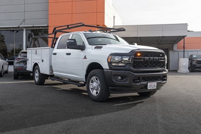 2024 RAM 3500 Chassis Cab Tradesman