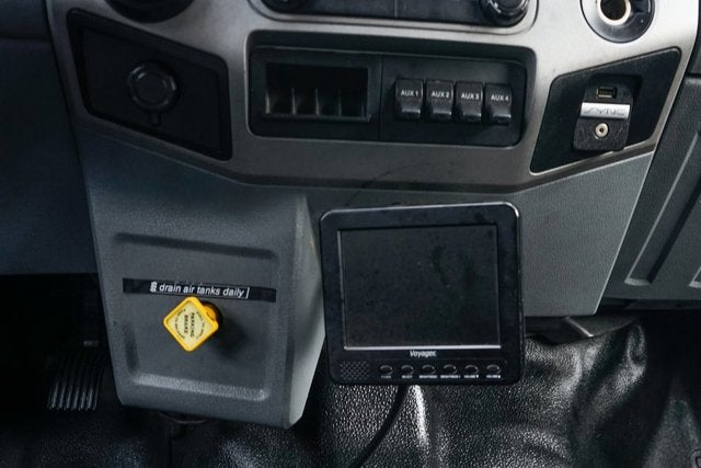 2015 Ford F-650SD XLT