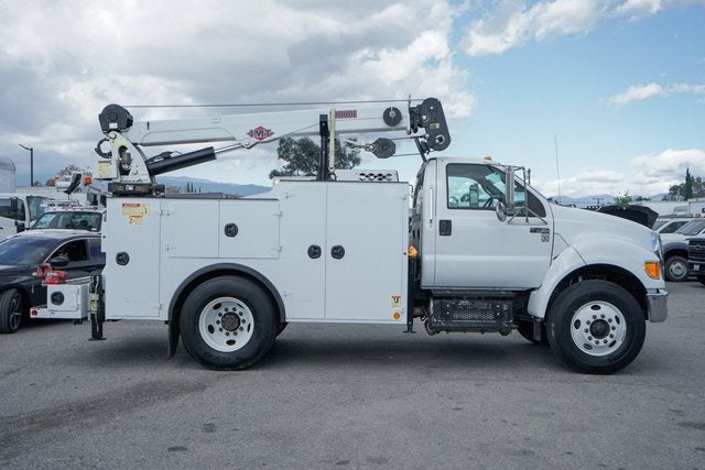 2013 Ford F-750SD Straight Frame
