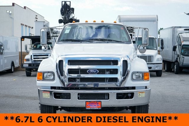 2013 Ford F-750SD Straight Frame