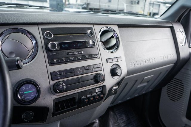 2013 Ford F-750SD Straight Frame