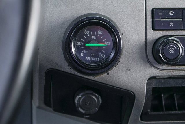 2013 Ford F-750SD Straight Frame