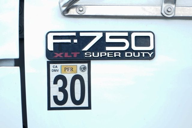 2013 Ford F-750SD Straight Frame