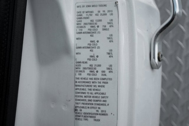 2013 Ford F-750SD Straight Frame