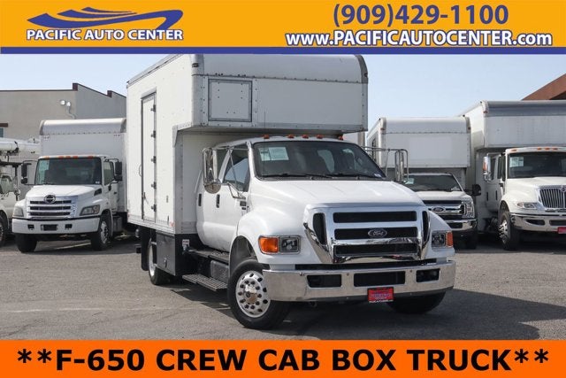 2011 Ford F-650SD XLT