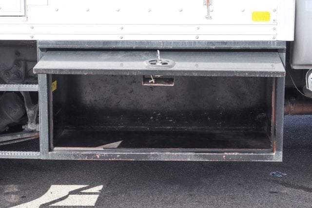 2011 Ford F-650SD XLT