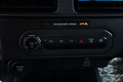 2025 Ford Maverick Lobo Standard