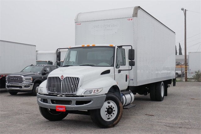 2018 International 4300 Base