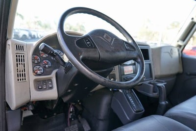 2015 International 4000 26 Foot Box