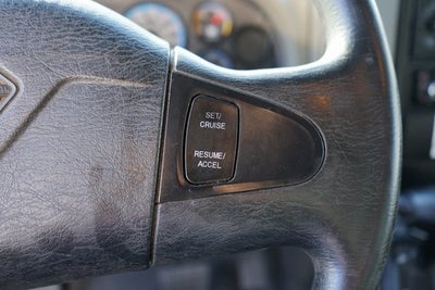 2015 International 4000 26 Foot Box