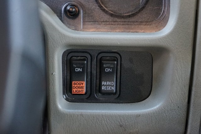 2015 International 4000 26 Foot Box