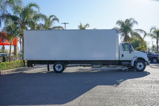 2015 International 4000 26 Foot Box