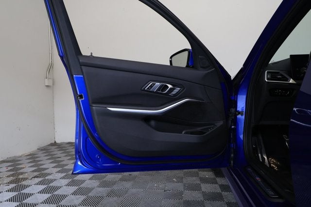 2023 BMW 3 Series 330i