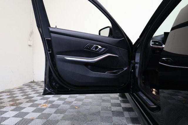 2024 BMW 3 Series 330i