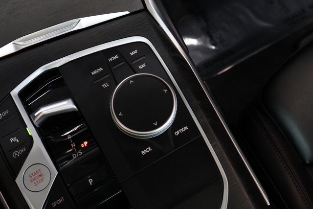 2024 BMW 3 Series 330i