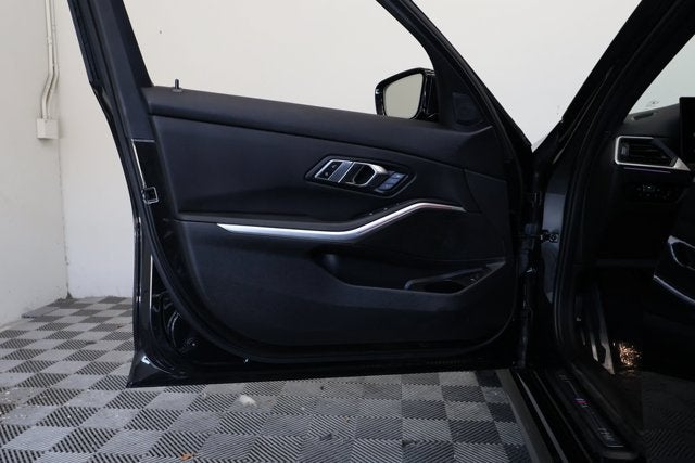 2023 BMW 3 Series 330i