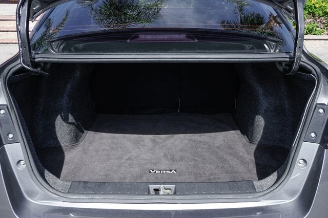 2021 Nissan Versa 1.6 SV