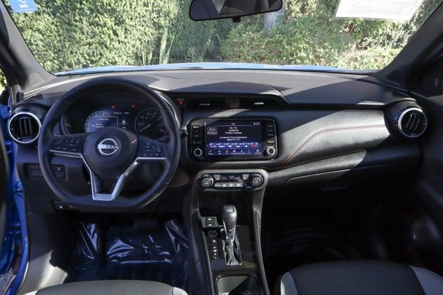 2023 Nissan Kicks SR