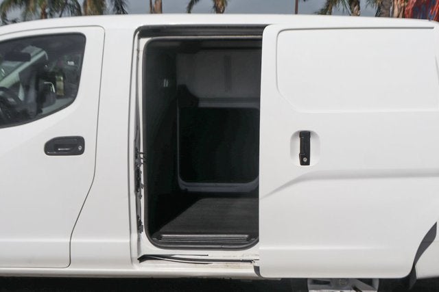 2018 Nissan NV200 SV